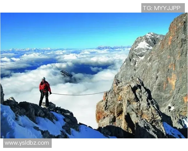 攀登人生的巅峰：黄娜与她的深度对话之旅